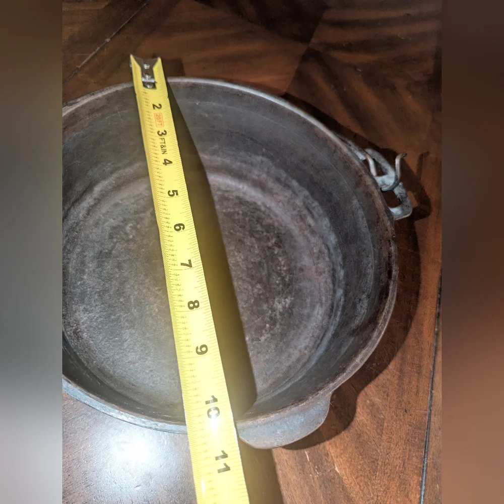 Vintage Wagner Ware Sidney -O- 1268 C Cast Iron Dutch Oven Pot Kettle No Lid